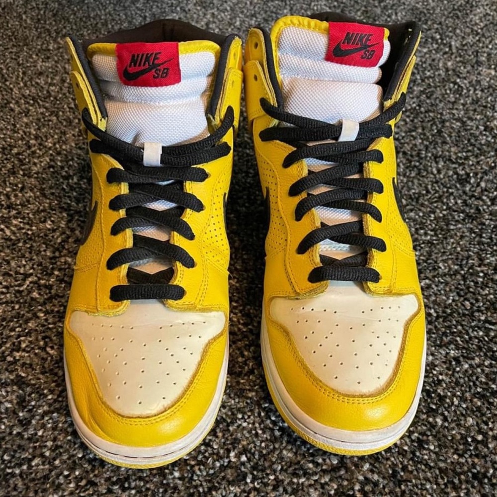 NIKE DUNK HIGH SB 10.5 Mens good condition sneakers